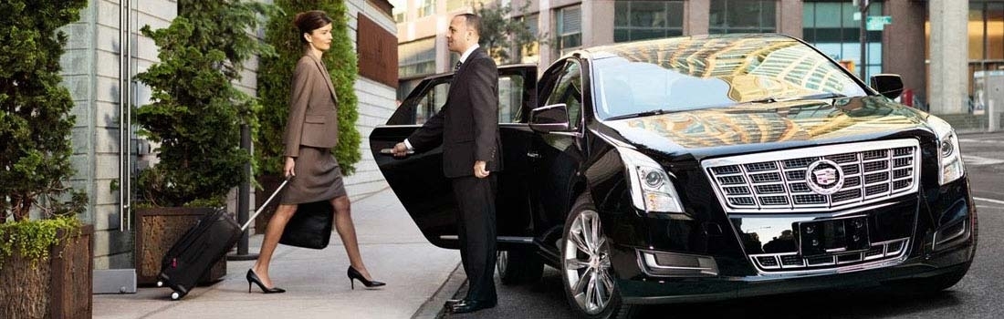 Business Limo Services to Impress Your Clients and Partners